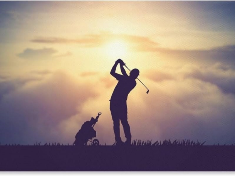 Làm thế nào để thực hiện cú swing hoàn hảo cho người chơi golf?