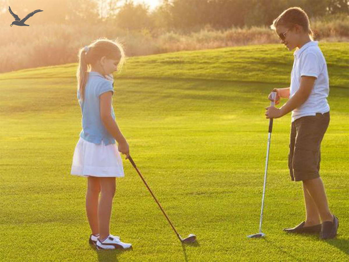 Sự lựa chọn đúng đắn của các câu lạc bộ golf cho trẻ em